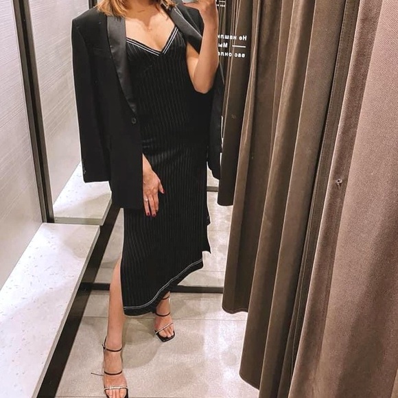 NWT ZARA LIMITED EDITION long pinstripe satin dress with leg slits - Picture 5 of 15